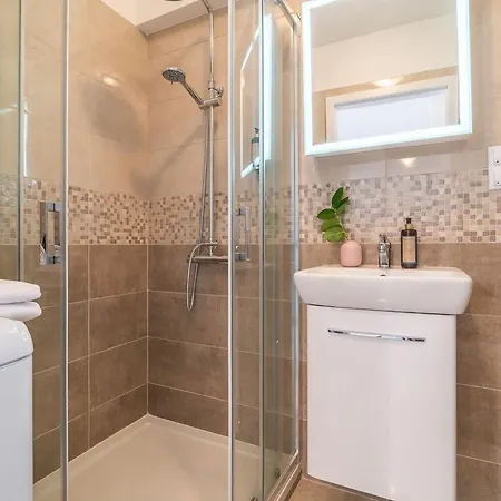 Aesthetic Located In Centre With Balcony By Renters ורשה