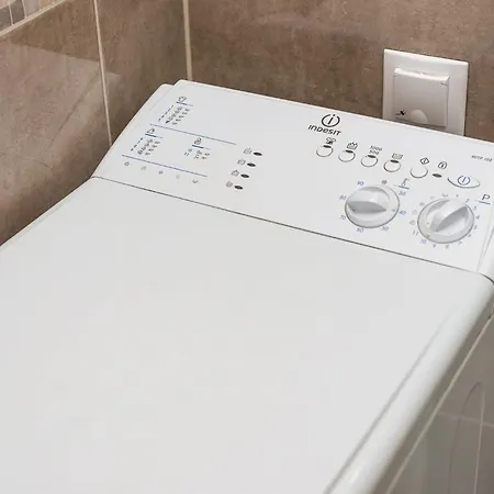 Aesthetic Apartment Located In Centre With Balcony By Noclegi Renters *