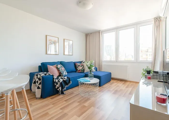 Aesthetic Located In Centre With Balcony By Renters Lejlighed *